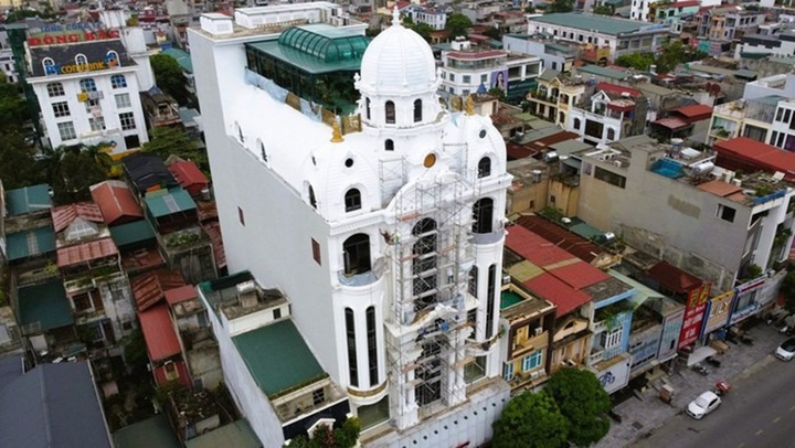 Căn biệt thự của 