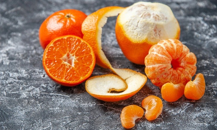 Người mắc bệnh thận có nên uống nước cam?