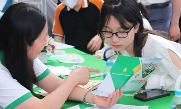 Tuyển sinh 2025: 30 trường đại học top đầu ở Hà Nội công bố 