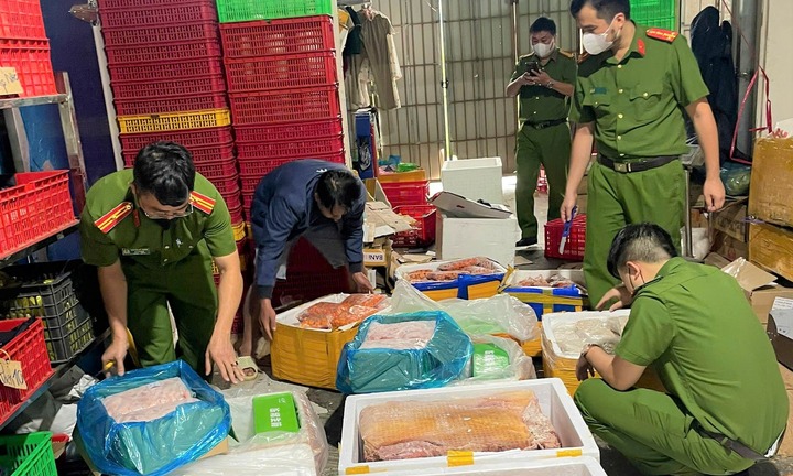 Công an tỉnh Lâm Đồng phát hiện 18 cơ sở kinh doanh thực phẩm không rõ nguồn gốc