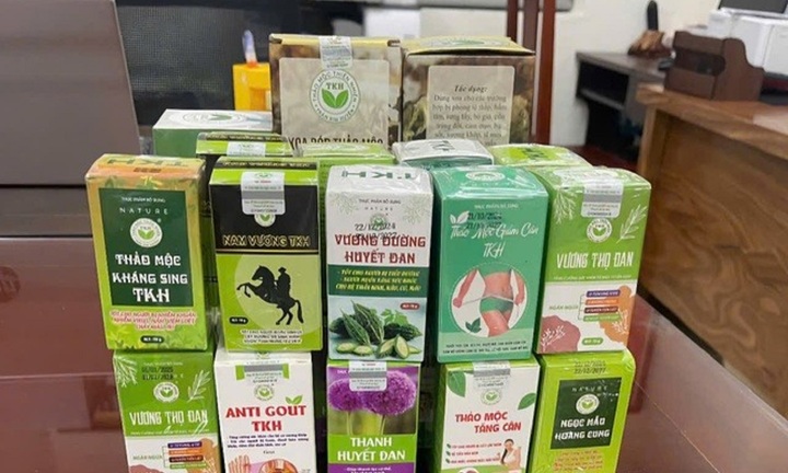 Tin pháp luật nổi bật 24h qua: Danh sách 12 loại thực phẩm chức năng giả của nữ giám đốc vừa bị khởi tố