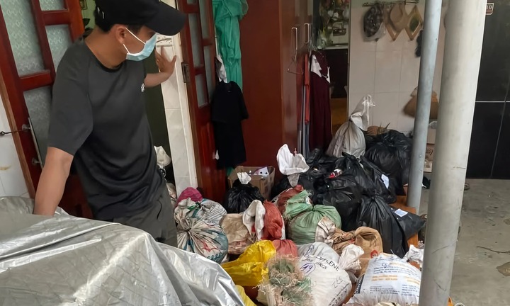 Bắt 2 đối tượng tàng trữ hơn 1,3 tấn thuốc nổ và gần 4.000 kíp nổ bán cho ngư dân