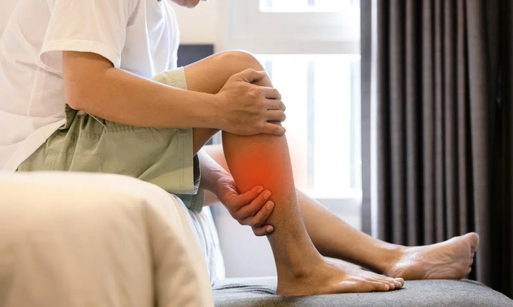 Dấu hiệu ở chân cảnh báo thận đang