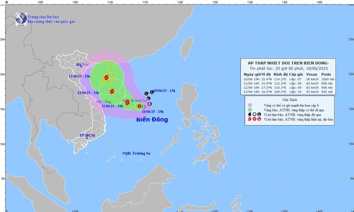Diễn biến mới nhất áp thấp nhiệt đới giật cấp 9 trên biển Đông, có thể mạnh lên thành bão số 1