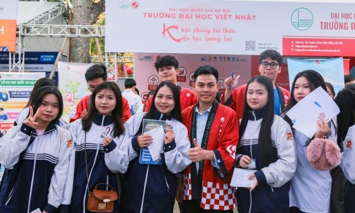 Tuyển sinh 2025: Một trường đại học sử dụng tới 33 tổ hợp để xét tuyển