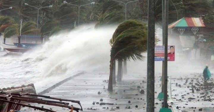 Tin bão số 1 mới nhất: Giật cấp 11, di chuyển chậm nhưng gây mưa lớn khắp nơi