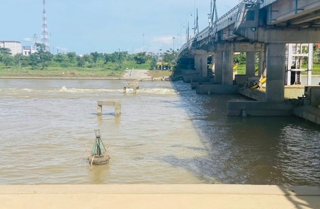 Ra đập ngăn mặn chơi cùng nhóm bạn, một học sinh lớp 9 bị nước cuốn mất tích