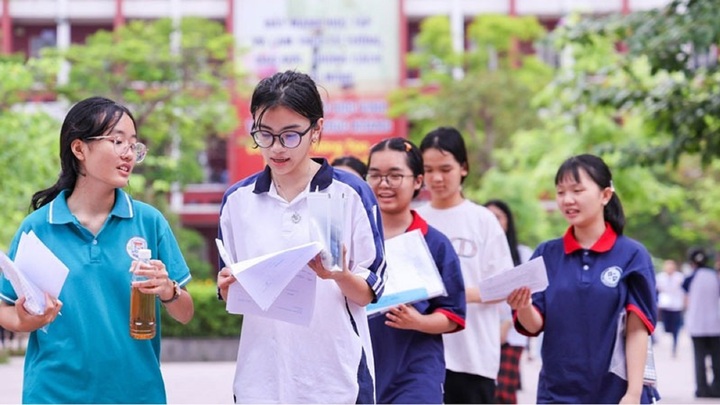 Thi vào lớp 10 THPT 2025: Gần 30 tỉnh, thành công bố điểm thi và điểm chuẩn, có nơi chỉ 1,6 điểm/môn là đỗ