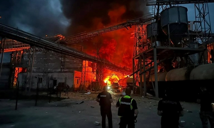 Ukraine dứt khoát