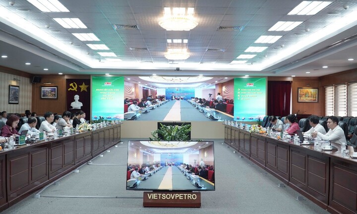 Đảng ủy Chính phủ khảo sát thực tiễn mô hình tổ chức đảng tại Đảng bộ Petrovietnam