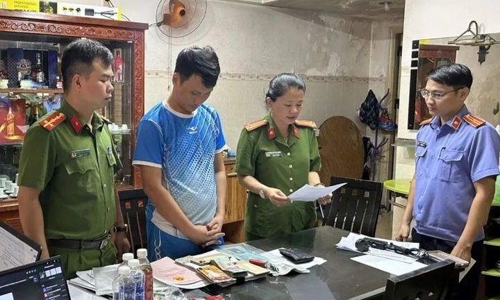 Triệt phá đường dây cá độ bóng đá hơn 350 tỷ đồng: Hé lộ danh tính 2 “ông trùm”