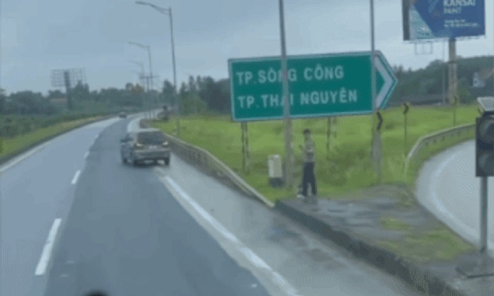 Lùi xe trên cao tốc ở Thái Nguyên, nữ tài xế bị phạt 35 triệu đồng