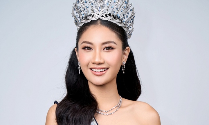 Nhận câu hỏi trong đề thi văn tốt nghiệp THPT 2025, Hoa hậu Phương Linh trả lời gì mà được khen rần rần?