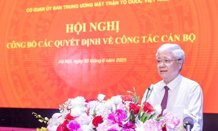 Công bố Quyết định thành lập 19 Ban, đơn vị Cơ quan UBTƯ MTTQ Việt Nam