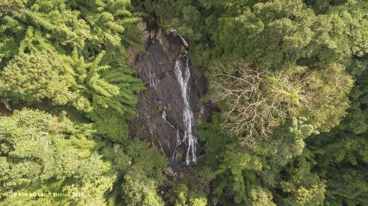 Thác 7 tầng Tà Ngào ngoạn mục