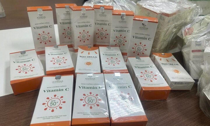 Bất ngờ thông tin về Athena Việt Nam - doanh nghiệp sản xuất hàng nghìn sản phẩm kem chống nắng giả