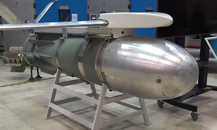 Bom hạng nặng nâng cấp của Nga làm rung chuyển Dnipro, lực lượng phòng không Ukraine như 