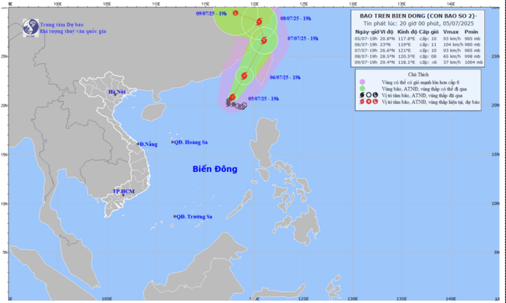 Bão số 2 tiếp tục mạnh lên,  giật cấp 12, di chuyển chậm theo hướng Bắc Đông Bắc
