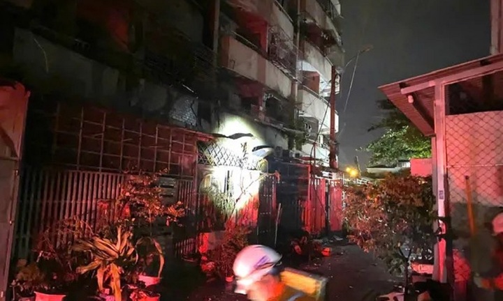 Nhân chứng vụ cháy cư xá tại TP.HCM, 8 người tử vong: Bên ngoài có nhiều lớp cửa sắt nên người dân không thể dập lửa