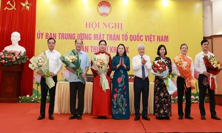  Hiệp thương cử 6 nhân sự giữ chức Phó Chủ tịch Ủy ban Trung ương MTTQ Việt Nam