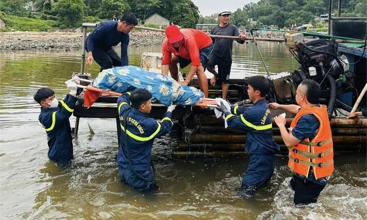 Đau xót: Tìm thấy thi thể bé trai 6 tuổi mất tích nhiều ngày ở biển Sầm Sơn