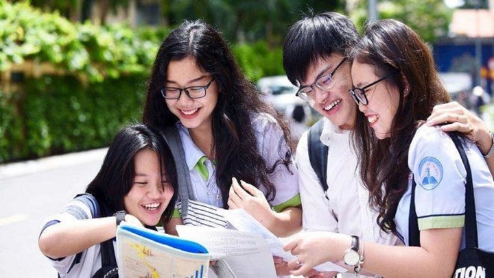 Tuyển sinh đại học 2025: Thí sinh có IELTS/SAT 