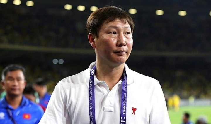 HLV Kim Sang-sik có quyết định 