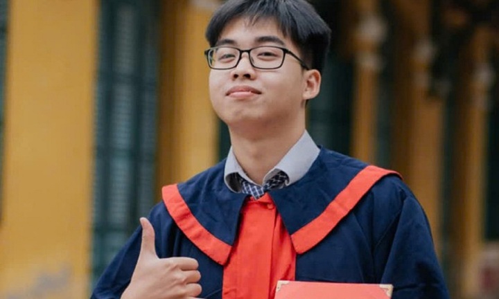 Thủ khoa khối A01 và D01 toàn quốc là học sinh Trường THPT chuyên Chu Văn An