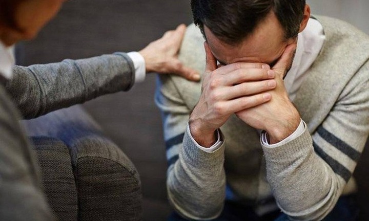 Nuôi con trai 15 năm, chồng 