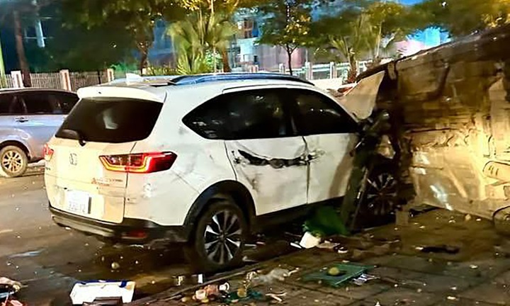 Tạm giữ hình sự tài xế say xỉn tông liên hoàn khiến 1 người tử vong ở Hà Nội