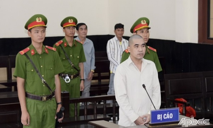 Bi kịch Tình-Tiền: Chém người vì ghen tuông với bạn đồng giới, gã trai lĩnh án