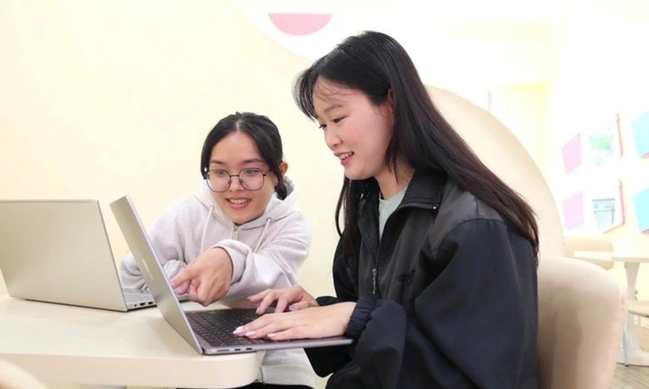 Chuyên gia dự báo: Điểm chuẩn có thể giảm, nhưng cuộc đua vào trường top vẫn khốc liệt