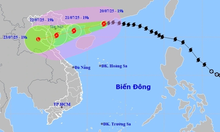 Bão Wipha giảm một cấp, dự báo mạnh trở lại khi vào vịnh Bắc Bộ