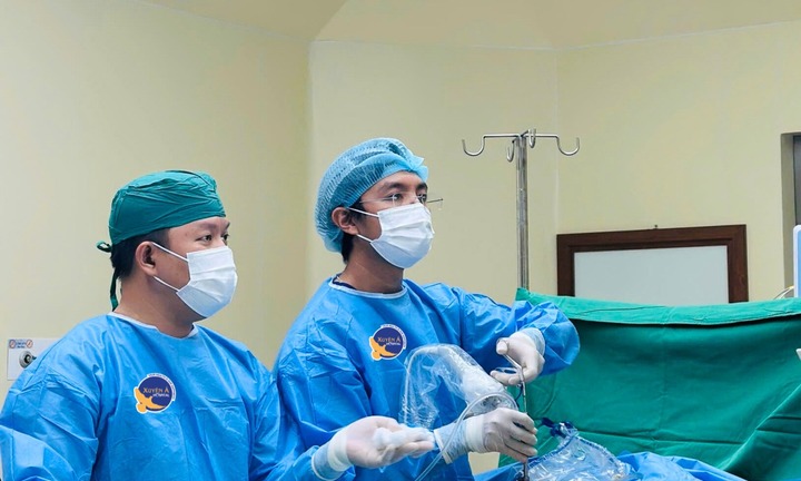 Điều trị thoát vị đĩa đệm sai cách, cô gái 23 tuổi suýt liệt chân