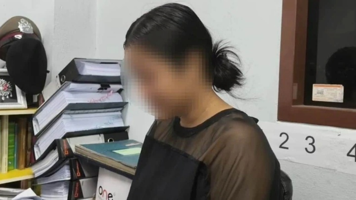 Dùng chổi đánh liên tiếp học sinh 8 tuổi,  nữ giáo viên Thái Lan bị tạm đình chỉ công tác