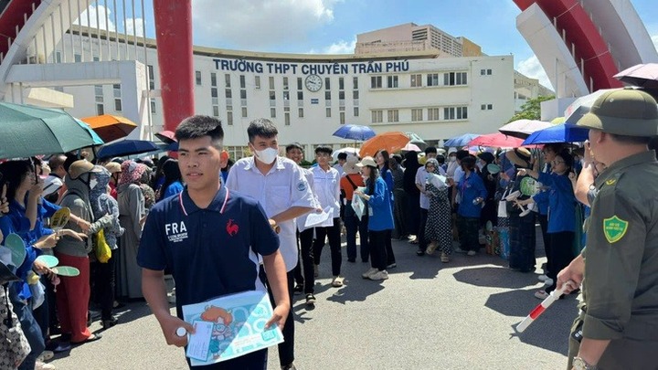 Nam sinh Hải Phòng bị thông báo 