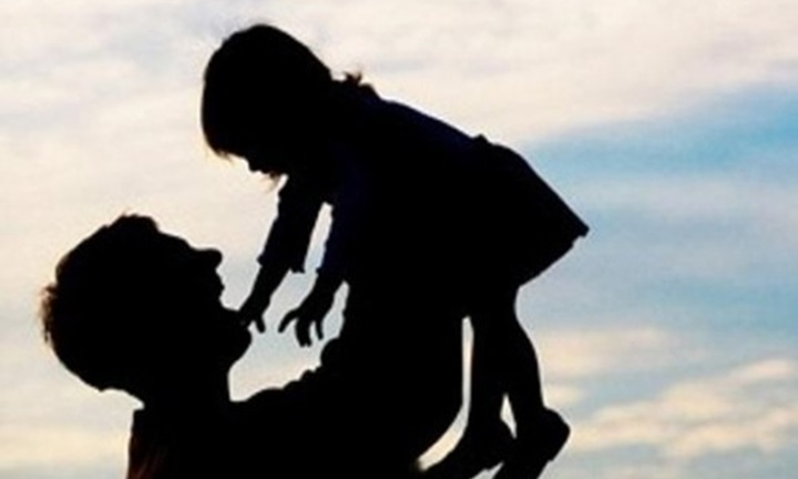 Quyền thừa kế đối với con ngoài giá thú như thế nào?