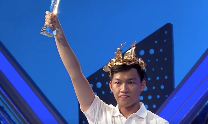 Bứt phá ngoạn mục, nam sinh Quảng Ngãi xuất sắc giành vòng nguyệt quế Đường lên đỉnh Olympia