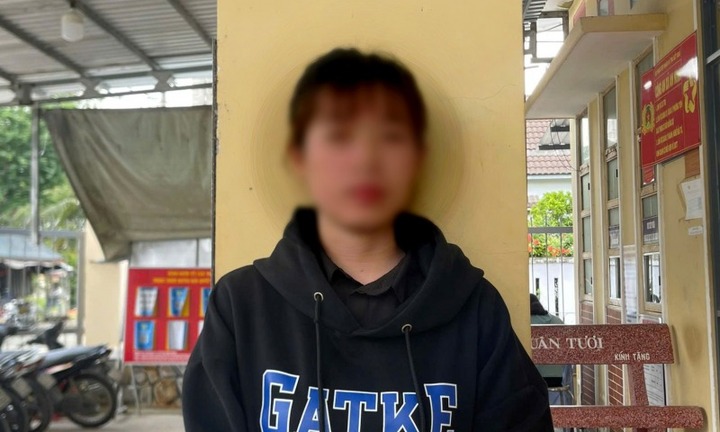 Cô gái 27 tuổi cầm cố vàng, bán điện thoại để tiêu xài, rồi báo tin giả bị cướp