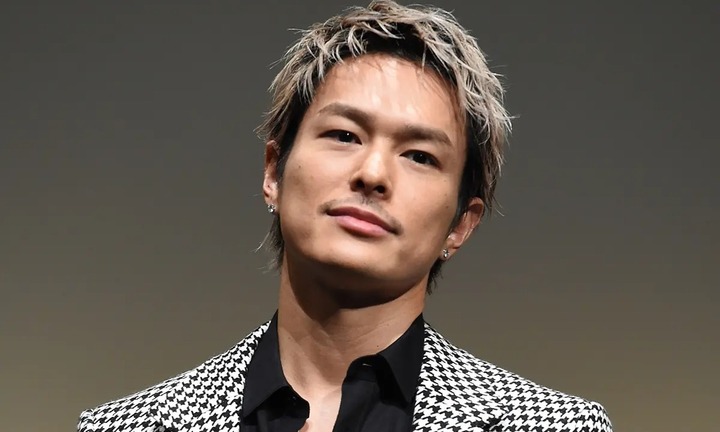 Nam ca sĩ nổi tiếng bị bắt, nghi tấn công và đe dọa sát hại tài xế taxi