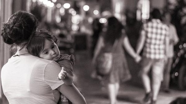 Bị bắt gặp đi cùng 