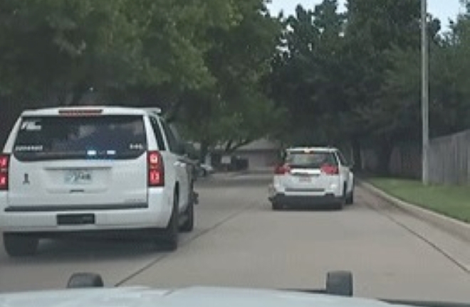 Clip: Nghẹt thở cảnh rượt đuổi giữa cảnh sát và tội phạm nguy hiểm trên phố