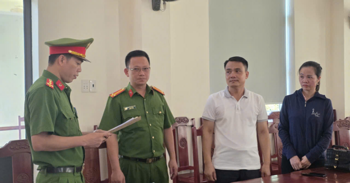 Nâng khống 15 điểm cho thí sinh thi vào lớp 10, nguyên Hiệu trưởng trường THPT Ngọc Lặc bị bắt