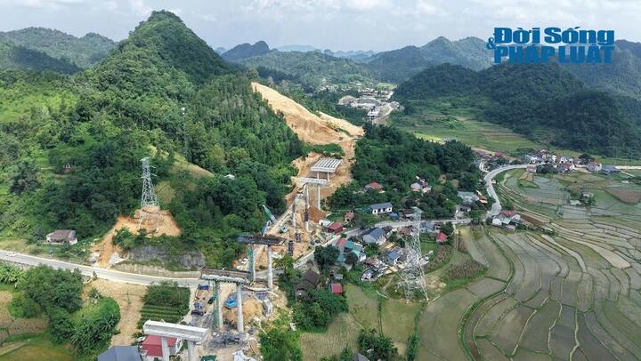 Dự án đường cao tốc Đồng Đăng - Trà Lĩnh đang được thi công ra sao?