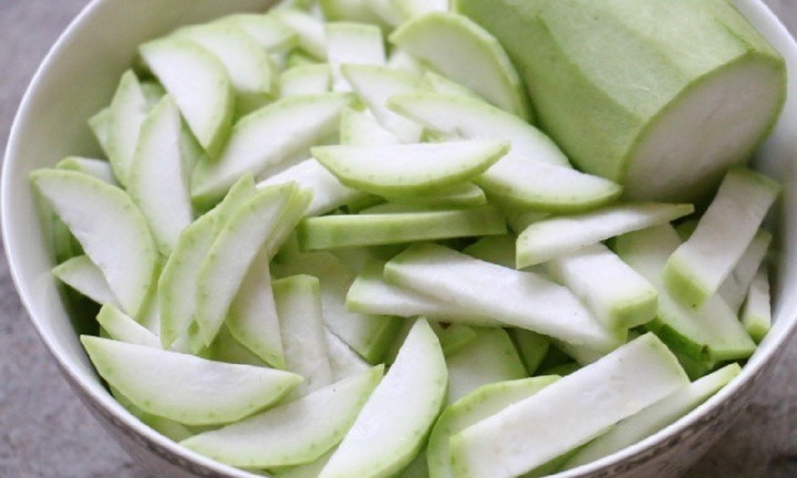 Ăn loại quả họ bầu bí, người đàn ông ngay lập tức chóng mặt, nôn mửa dữ dội