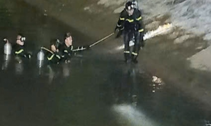 Tin thời sự hôm nay (9/8): Một cô gái rơi xuống cống ngăn mặn đuối nước tử vong