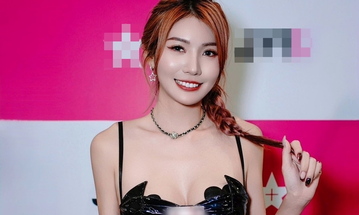 Nữ diễn viên quyến rũ chi hơn 540 triệu đồng nâng ngực, suy sụp vì gặp biến chứng