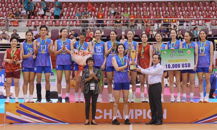 Tuyển bóng chuyền nữ Việt Nam nhận bao nhiêu tiền thưởng sau chiến thắng trước Thái Lan?