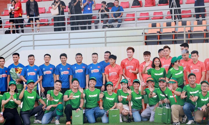 Herbalife Việt Nam tiếp tục phối hợp cùng Liên đoàn Bóng đá Việt Nam tiếp sức cho các Đội tuyển