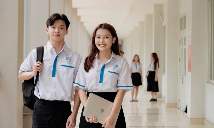 Tin tức giáo dục nổi bật 24h: Điểm chuẩn ngành luật kinh tế cạnh tranh khốc liệt, 9 điểm/môn vẫn rớt